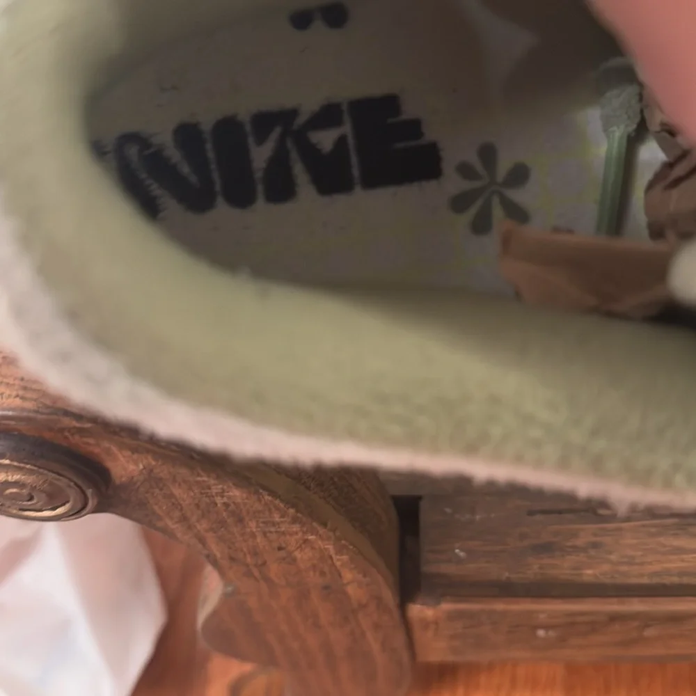 Fleece Honeydew Nike Dunks
